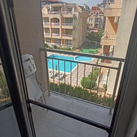 Vip Classic, Sunny Comfortable Сонячний Берег